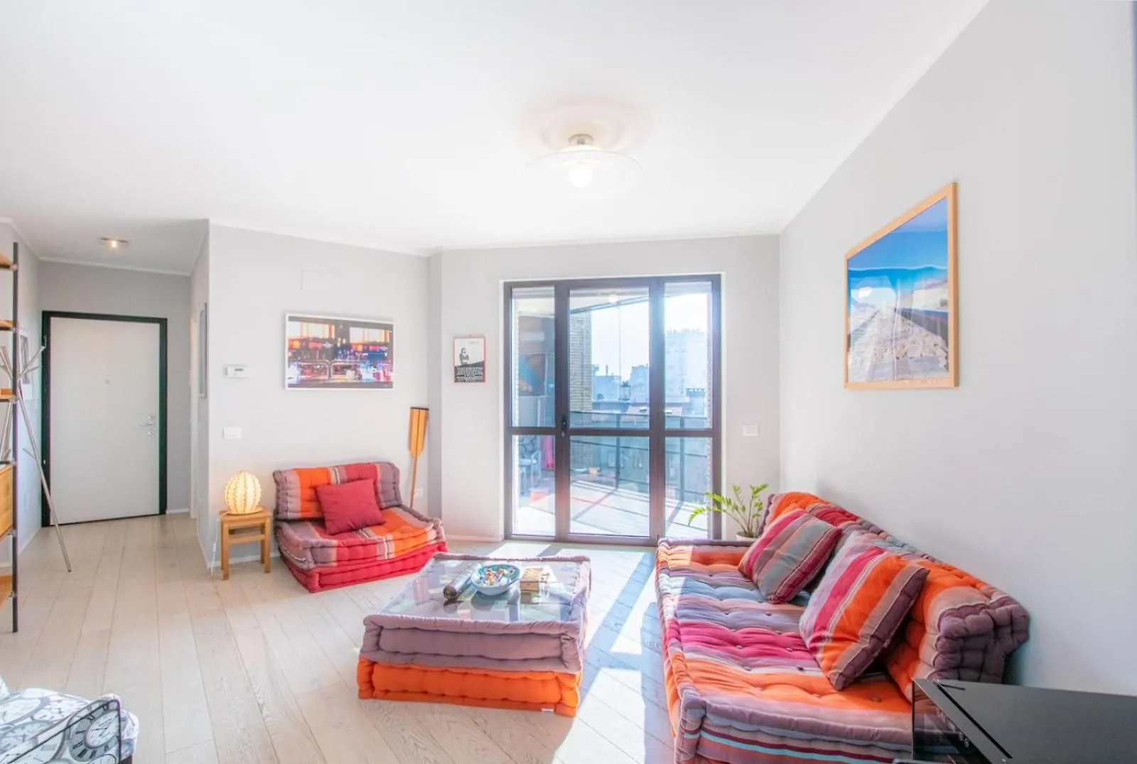 Wolvesdensuite Con Terrazzi E Garage Gratuito Milán Apartmán